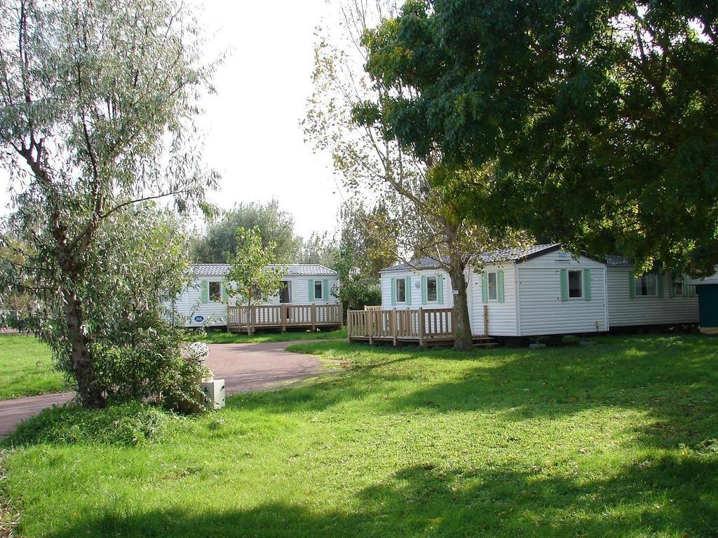 Camping Phare Ouest Saint-Denis-dʼOléron Eksteriør billede