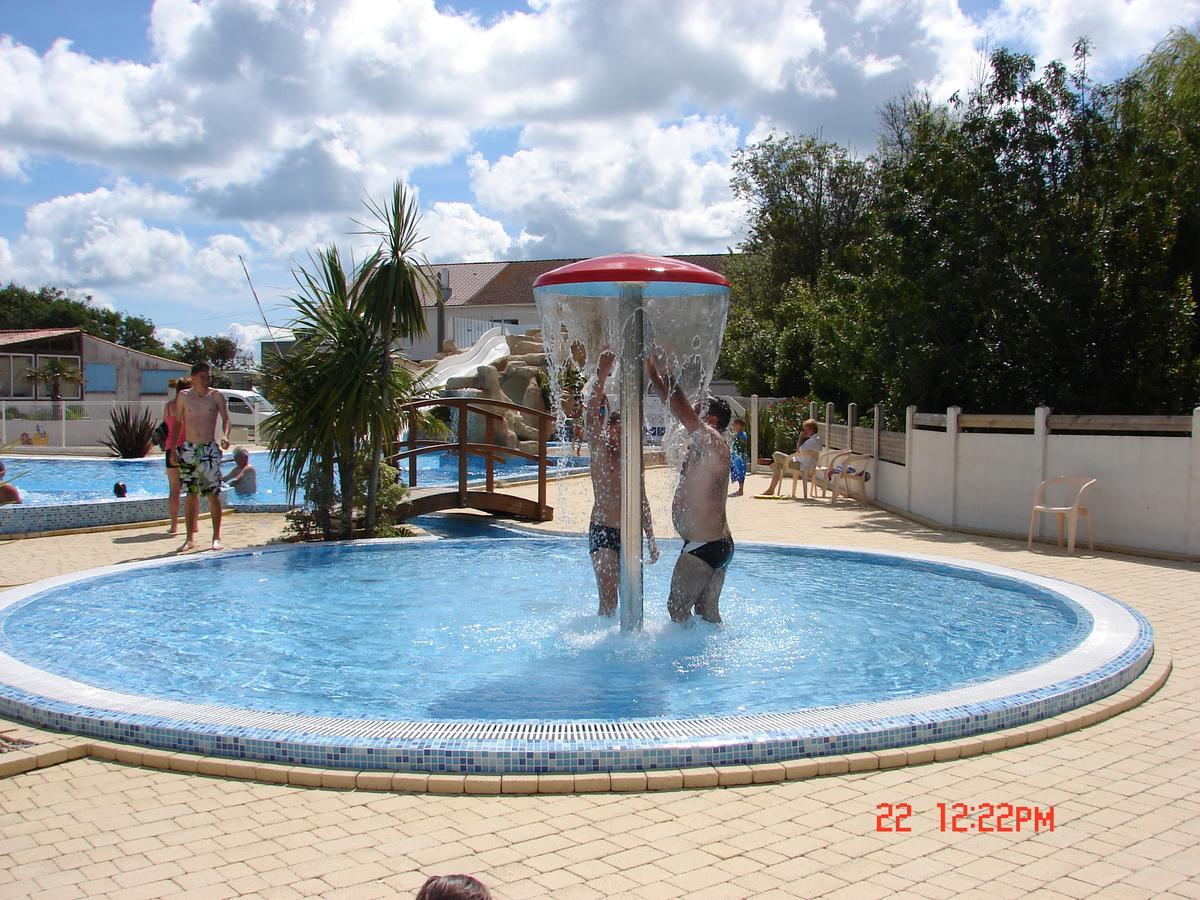 Camping Phare Ouest Saint-Denis-dʼOléron Eksteriør billede